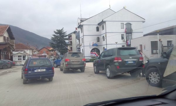 KoSSev raporton për një incident në Zubin Potok, dyshohet se Policia ndërhyri me shok bomba