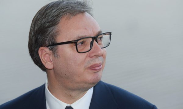 Vuçiq e do kthimin e ushtrisë serbe në Kosovë: Absurde që atje ka ushtarë kroatë, gjermanë e shqiptarë