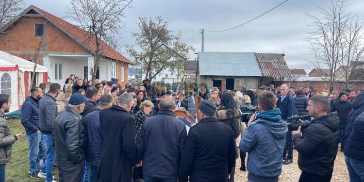 E DHIMBSHME: Trupi i pajetë i Hamide Magashit i dorëzohet familjes