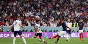 Tchouameni ”bombardon” Anglinë, Franca në epërsi (VIDEO)