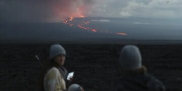Vullkani i aktivizuar Mauna Loa tërhoqi mijëra spektatorë