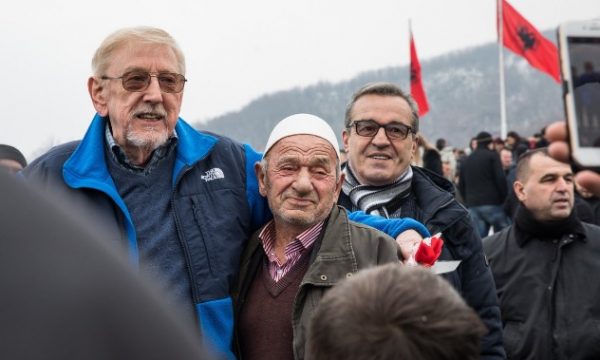 Qeveria ndanë 70 mijë euro për botimin e një libri mbi masakrën e Reçakut