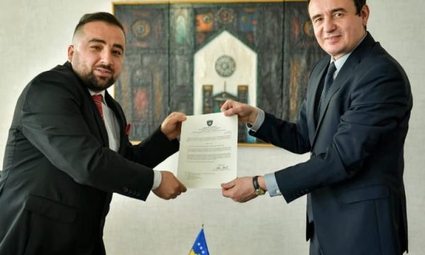 Kush është Almir Veliji, zëvendësministri që dyshohet se u përfshi në ryshfet?