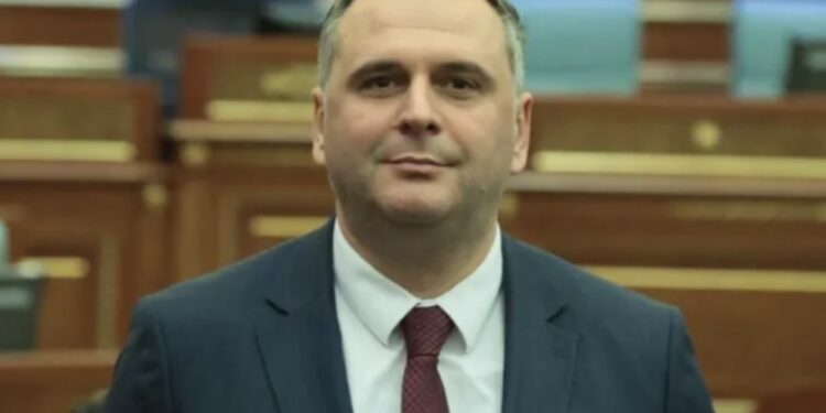 Bajqinovci hedh dyshime se LDK-ja i shfrytëzoi “kërcënimet për lojë politike”