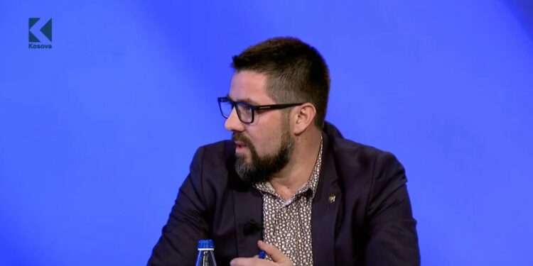 Ish-ushtari i UÇK-së: I trishtë përkujtimi i Kurtit për Ivanoviqin (VIDEO)
