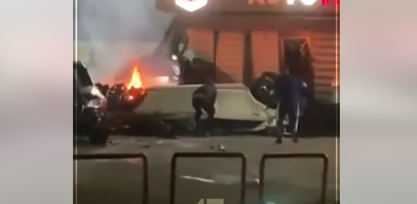 Njerëzit vrapojnë për ta nxjerrë trupin nga vetura, publikohen pamjet pak minuta pas aksidentit në Çagllavicë