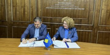 Pritet hapja e 300 vendeve të punës, Hajdari nënshkruan projekt në vlerë 11 milionë euro