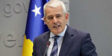 Sveçla: Së shpejti do të triumfojë rendi dhe ligji në veri të Kosovës