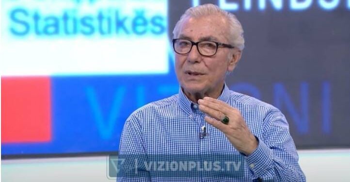 Gjinekologu shqiptar i quan plaka gratë 30-vjeçare: Duhet të lindin 3 fëmijë