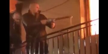 Kur Kobra e luante heroin duke ndërhyrë në punën e zjarrfikësve