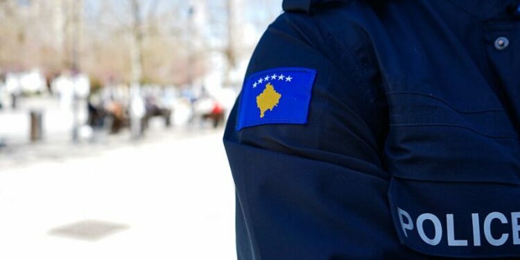 “Shihemi na…”/ I riu kosovar revoltohet për gjobën në trafik, kërcënon zyrtarët policorë