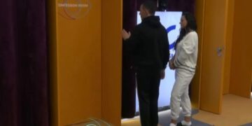 “Kam probleme me veten”, Stresi i nervozuar shkelmon derën, do që të largohet nga shtëpia