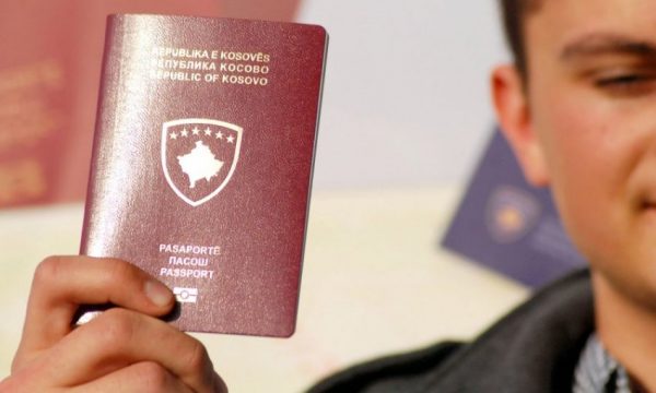 Ja kur nis furnizim me material të pasaportave, letërnjoftime dhe patentë shofer