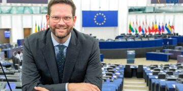 Lukas Mandl do të shpallet nga Universiteti “Kadri Zeka “ Doctor Honoris Causa me 27 janar