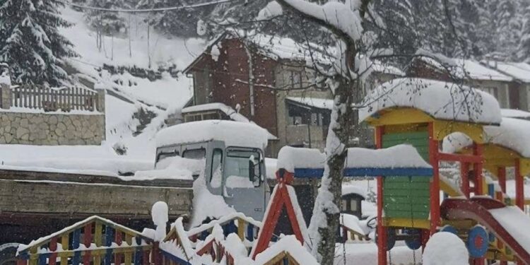 Pronari i hotelit në Bogë akuzon KEDS-in: S’kemi rrymë qe katër ditë, turpi ju mbuloftë