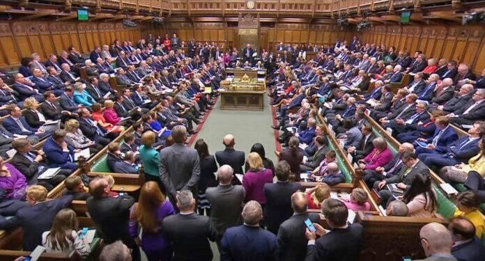 Britanikët të prerë: Nuk lejojmë krijimin e një enklave serbe në Kosovë