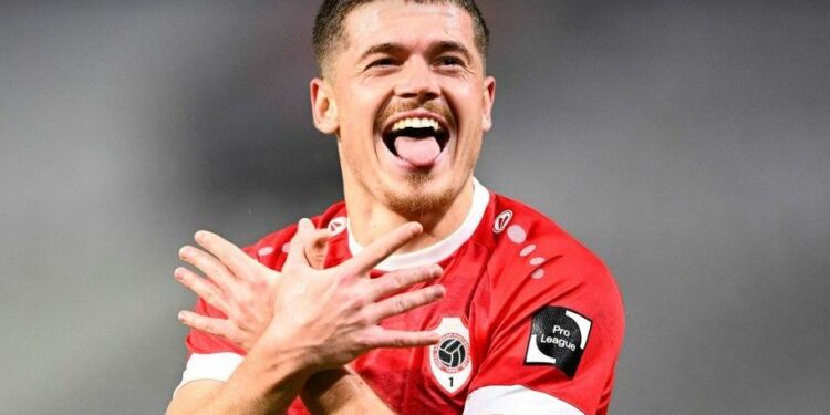 Arbnor Muja flet në Belgjikë për rivalitetin e tifozëve në Kosovë: Nëse e humb derbin, s’mund të dalësh jashtë 1 javë