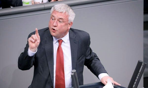 Deputeti gjerman i kërkon sqarime KE-së: Kosova aplikoi 8 muaj më parë, asgjë nuk ndodhi deri tani