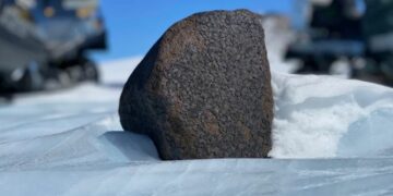 Zbulohet një meteorit i rrallë 7 kilogramë në Antarktidë