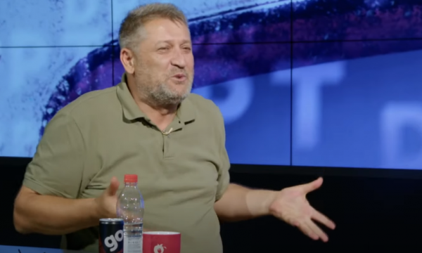 Zafir Berisha: Kohën e lirë e kaloj duke gjuajtur me armë në mal