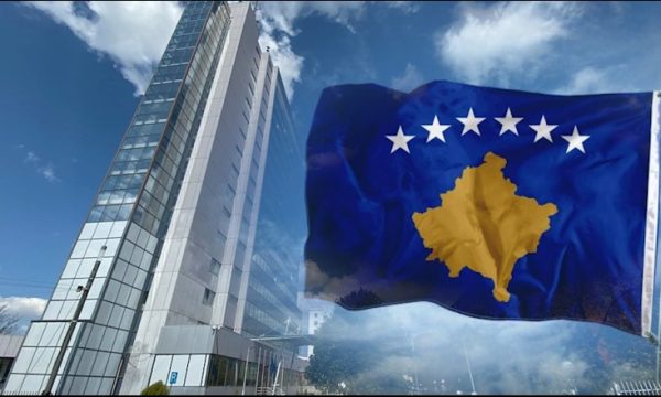 Diplomatët evropianë e amerikanë zbarkojnë në Kosovë e Serbi