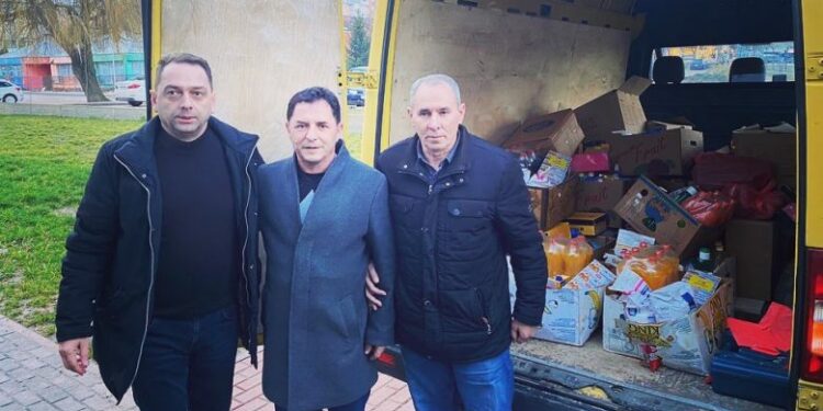 Malisheva i del në ndihmë Skenderajt pas vërshimeve të fundit
