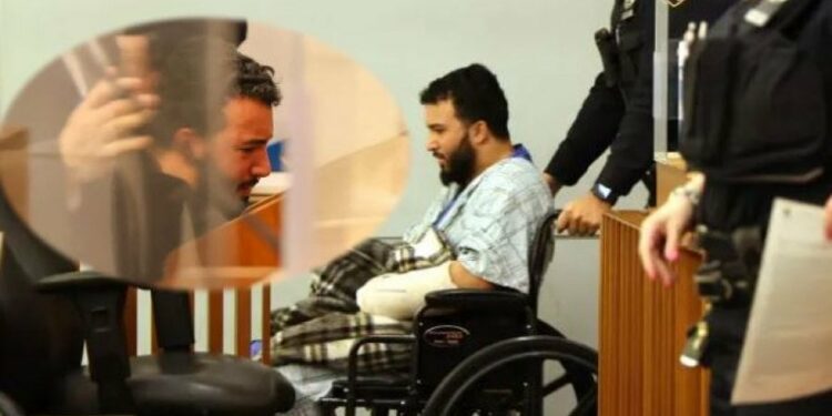 Shqiptari që u aksidentua merr lajmin në gjykatë për vdekjen e gruas shtatzënë dhe ‘shpërthen’ në lot
