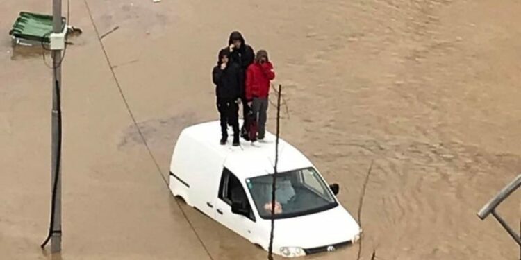 Njoftim i rëndësishëm për vërshime, këto komuna rrezikohen ditëve në vijim