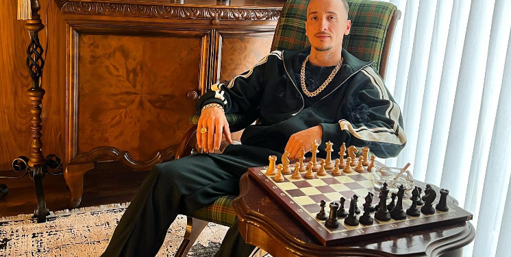 Getinjo lajmërohet sërish, thotë se doli faqebardhë nga Big Brother