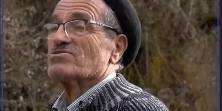 “O të hongtë dreqi ty, po qysh del me pantolla të qkyem” – Llapjani shpërthen me deklarata për vajzat