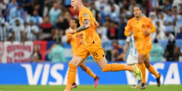 Manchester United arrin marrëveshje për transferimin e yllit holandez