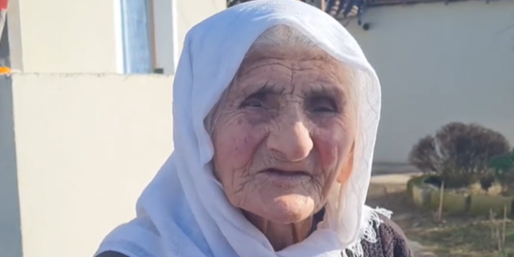 Nuk i japin pensionin se i ka kaluar mosha, 114-vjeçarja: Nuk ngopem me jetën, bëj punët që më takojnë
