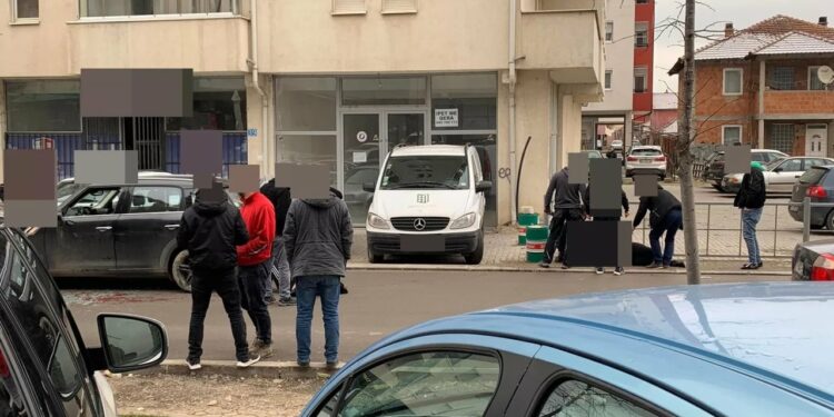 Nënë e bijë në Fushë Kosovë dyshohet se u plagosën për çështje pronësore