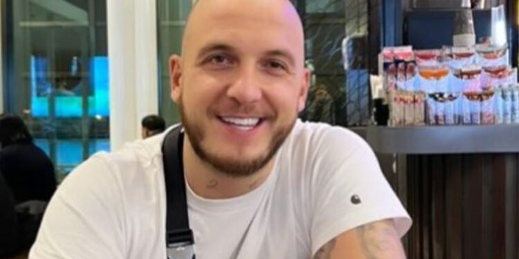 Mozzik shkon në Medinë