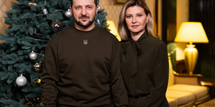 Zelensky: Gëzuar Vitin e Ri! Viti i fitores së Ukrainës