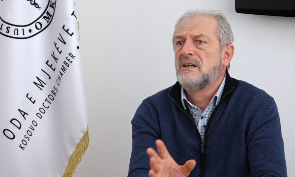 A do t’i drejtohen mjekët Avokatit të Popullit lidhur me Ligjin për Paga, flet Sejdiu