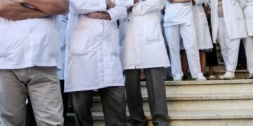 Sindikata e QKUK-së pranon Ligjin e Pagave, por i vë një kusht Qeverisë