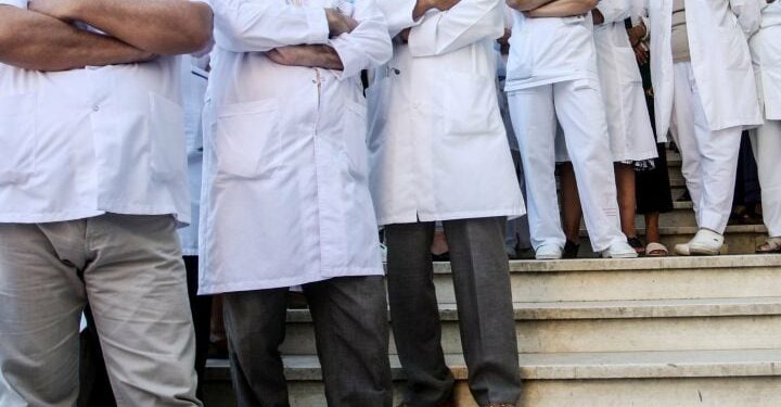 Sindikata e QKUK-së pranon Ligjin e Pagave, por i vë një kusht Qeverisë