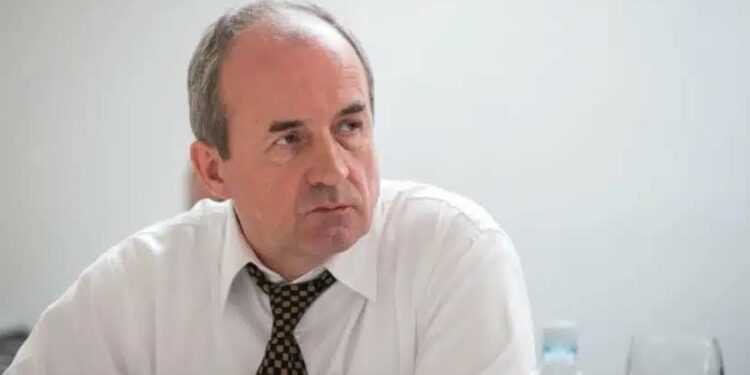 Bugajski: ShBA dhe BE po ndezin një fitil ballkanik duke ushtruar presion mbi Prishtinën për Asociacionin