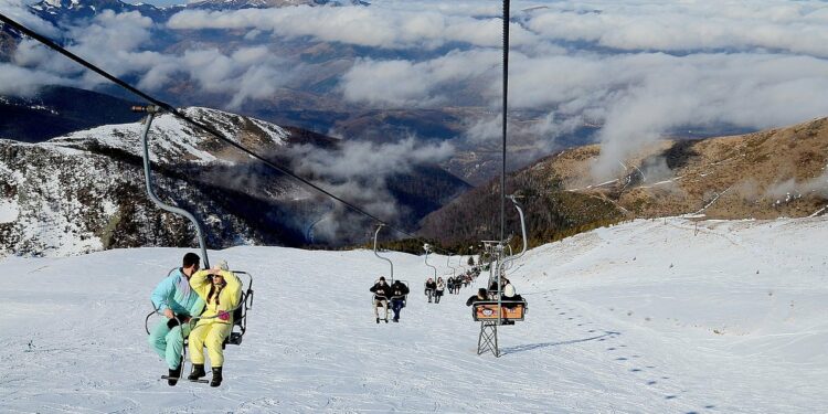 E konfirmon Policia: Skiatorja 15-vjeçare që u rrëzua në Brezovicë vdiq në spital