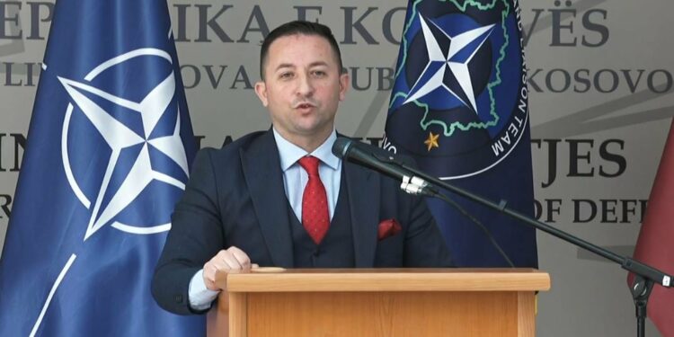 Mehaj: Për 2 vjet u graduan 1,885 ushtarakë, 169 për qind më shumë se në vitin 2020