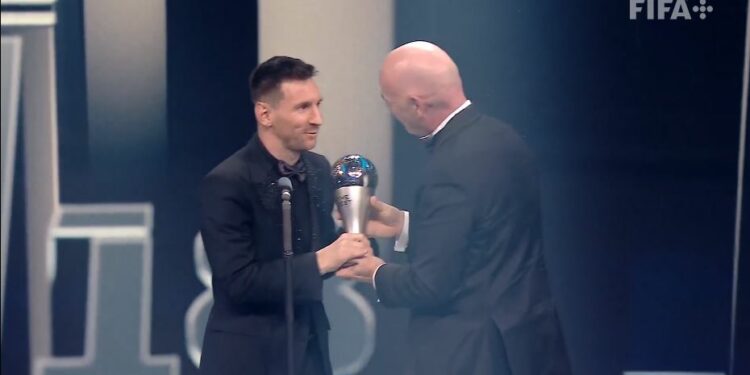 Messi ‘mbretëron’ futbollin, zgjidhet më i miri në Botë