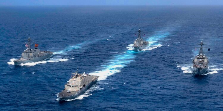 Çfarë ndodhi?! Katër anije luftarake të NATO-s zbarkojnë në portin e Durrësit