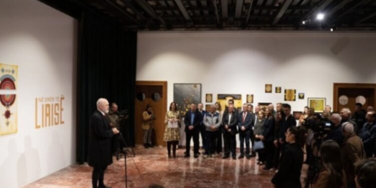 Rama: Rexhep Selimi ndodhet në Tiranë përmes pikturave të bëra në Hagë