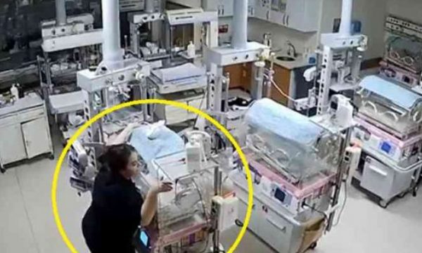 Në momentin e tërmetit në Turqi, infermieret vrapuan për të shpëtuar foshnjat në inkubatorë