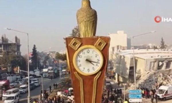 Gjithçka u rrafshua, kulla e sahatit mbeti në këmbë, ngeci në “orën e vdekjes”