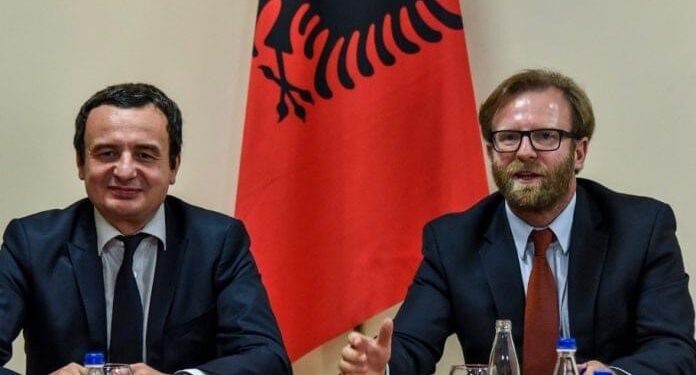 Abazi-Kurtit: Nëse pranon marrëveshje me Asociacion, bën vetëvrasje të menjëhershme politike