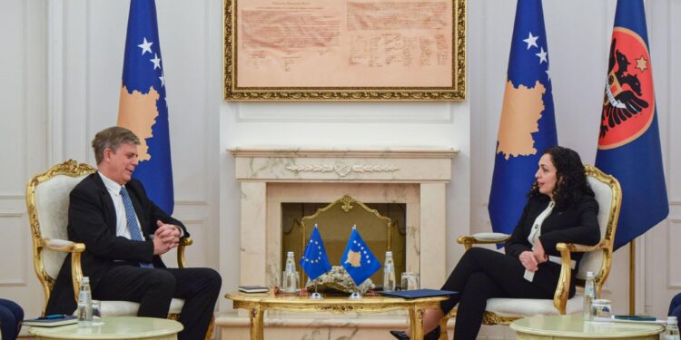Zhvillimet e fundit në veri, Osmani takohet me shefin e EULEX-it