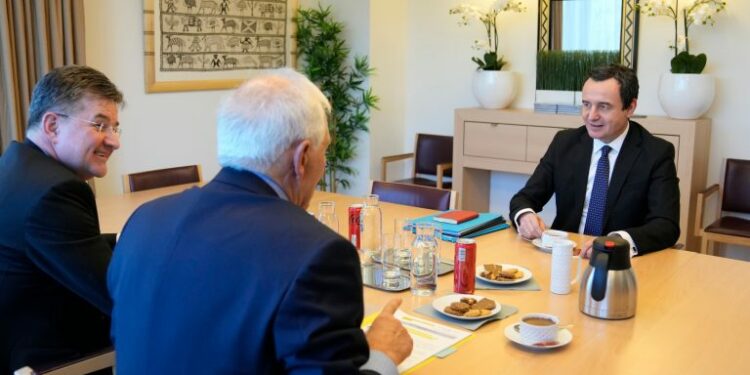Marc Weller sërish pjesë e delegacionit të Kosovës