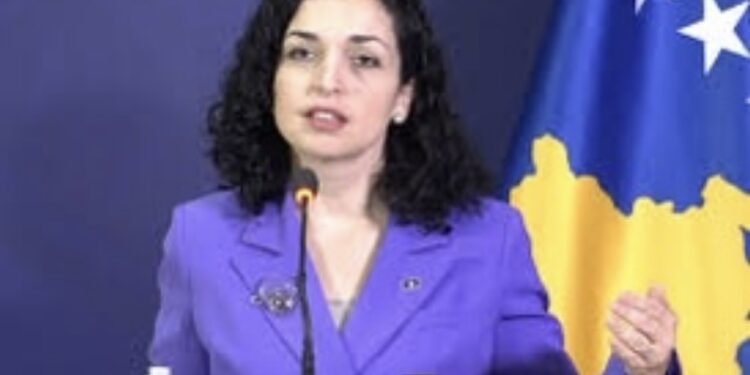 Vjosa Osmani ka përgjigje të prerë për bashkimin kombëtar